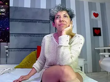 Stripchat Watch Live Sex Cams of Julianewell