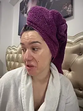 Stripchat Best live sex cam show of HotXMom_
