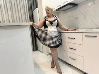 Xlovecam Watch Live Sex Cams of RoxanaGreatAss