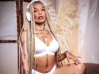 Xlovecam Nude Webcam of KenyaCarper
