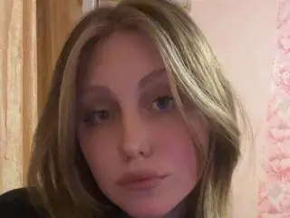 Xlovecam Watch Live Sex Cams of MelinaBoye