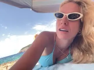 Xlovecam Live Porn of SandraSwweet