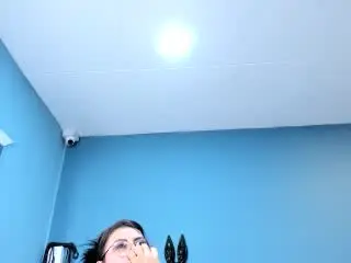 Xlovecam Watch Live Sex Cams of DonnaJones