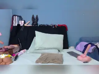 Xlovecam Free Porn Cam of DonnaJones
