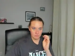 Xlovecam Best Webcam of LadyAlessa