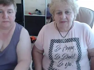 Xlovecam Adult Webcams of HelenAndChristy