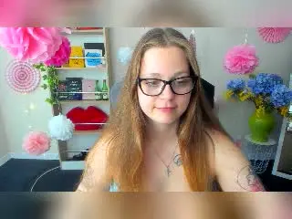 Xlovecam Watch Live Sex Cams of KarKutie
