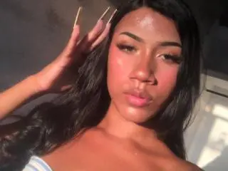 Xlovecam Free Live Porn of BabeSoffia
