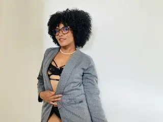 Xlovecam Nude Webcam of RoldanStefy