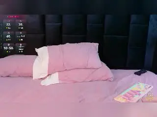 Xlovecam Adult Webcam of Shaaron
