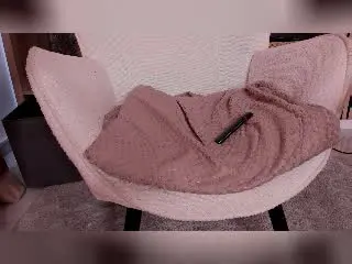 Xlovecam Free Porn Cam of VelvetSpell